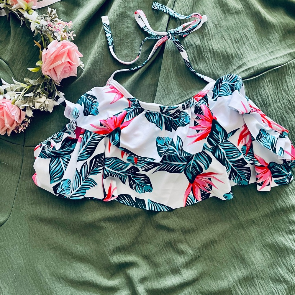 Tropical Leaf Print Bikini Top